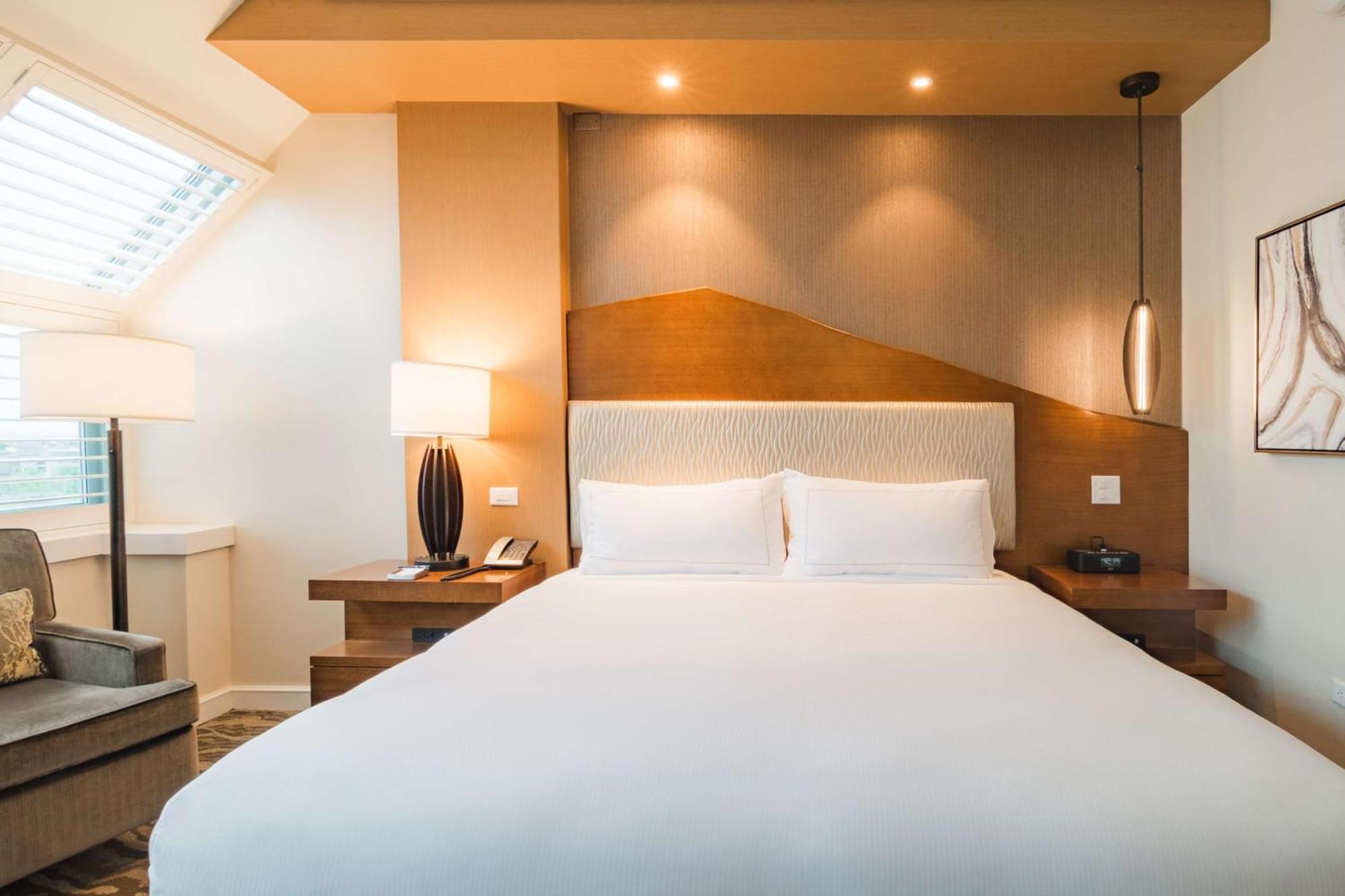 The Inverness Denver, A Hilton Golf & Spa Resort Englewood Exterior photo